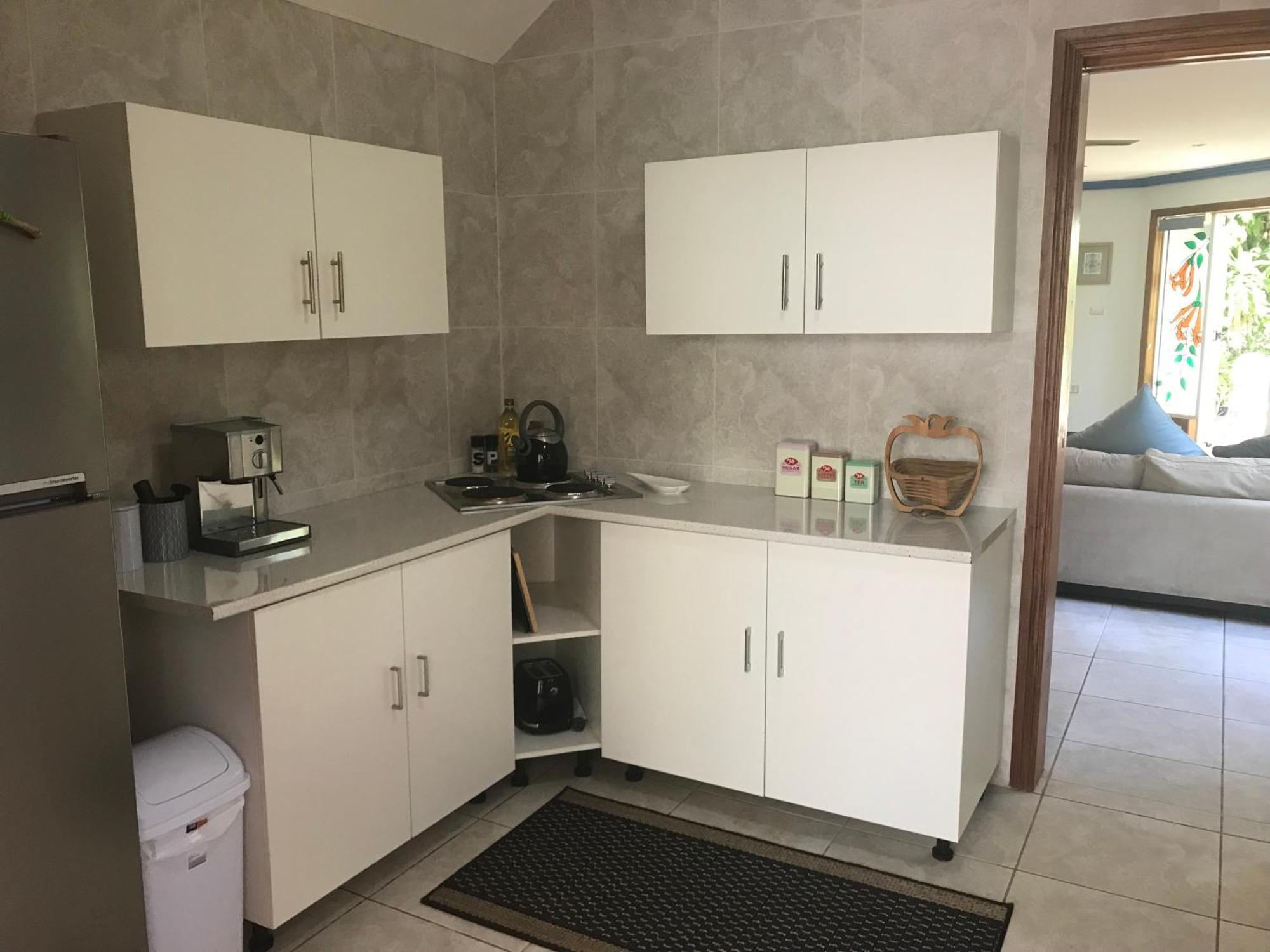Taj On Byrnes - Private Luxury Apartment Mareeba Exterior foto
